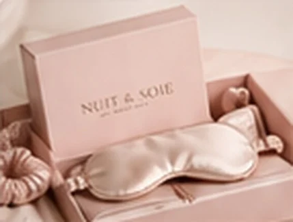 Coffret cadeau en soie Nacrina avec masque et chouchou